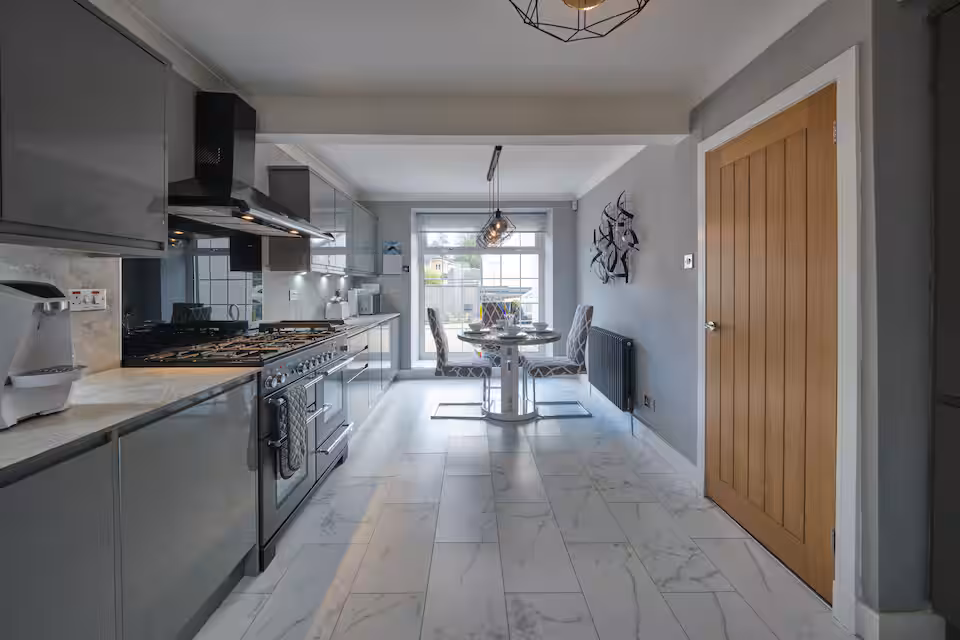 Kitchen with range cooker